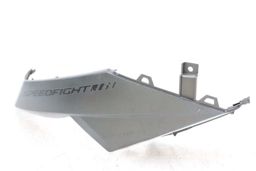 photo de TAPA BAJO ASIENTO IZQUIERDA PEUGEOT SPEEDFIGHT 4 2T 50 (2015 - 2019)