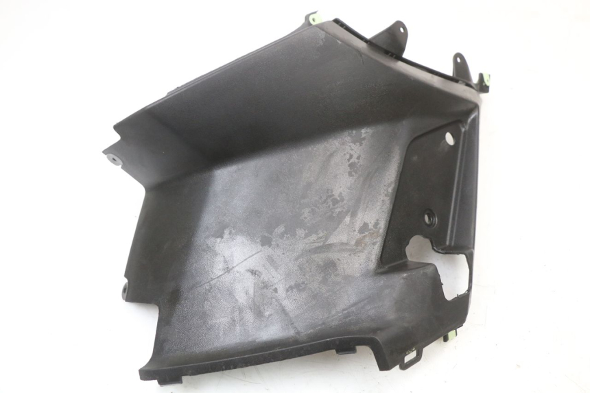 photo de TAPA BAJO ASIENTO IZQUIERDA PEUGEOT STREETZONE I 2T 50 (2018 - 2020)
