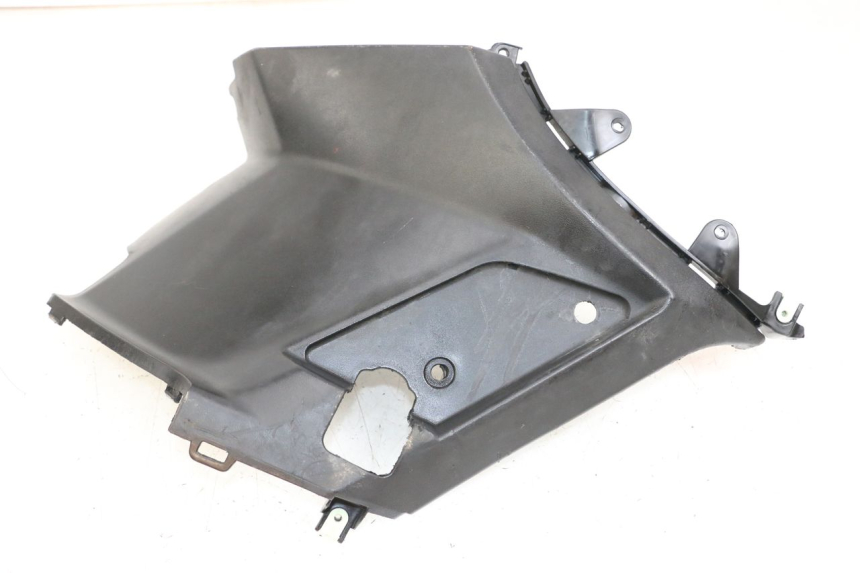 photo de TAPA BAJO ASIENTO IZQUIERDA PEUGEOT STREETZONE I 2T 50 (2018 - 2020)