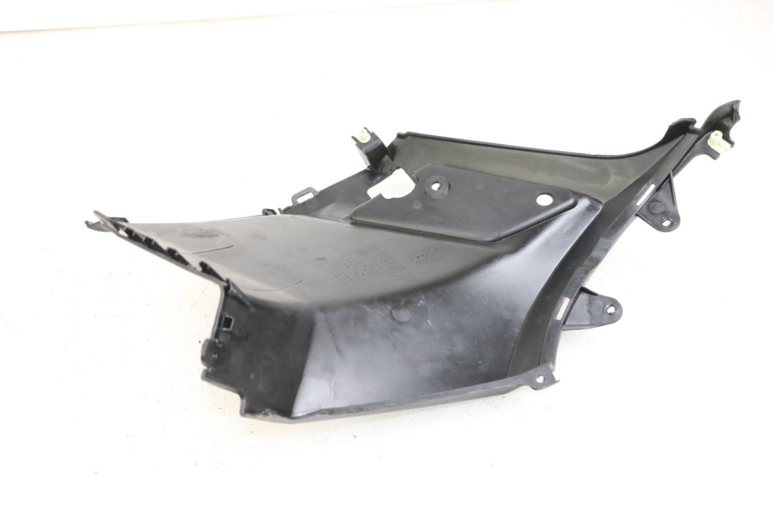 photo de TAPA BAJO ASIENTO IZQUIERDA PEUGEOT STREETZONE I 2T 50 (2018 - 2020)