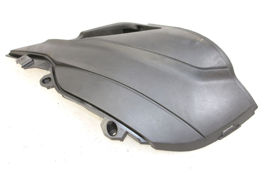 photo de TAPA DEBAJO DEL ASIENTO IZQUIERDO PIAGGIO NEW TYPHOON 50 (2018 - 2021)