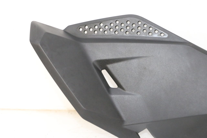 photo de TAPA BAJO ASIENTO IZQUIERDA BMW R GS 1250 (2021 - 2024) - Estado de la superficie y material