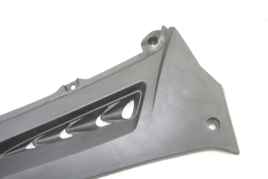 photo de TAPA BAJO ASIENTO IZQUIERDA MAG POWER R-STREET 50 (2016 - 2025)
