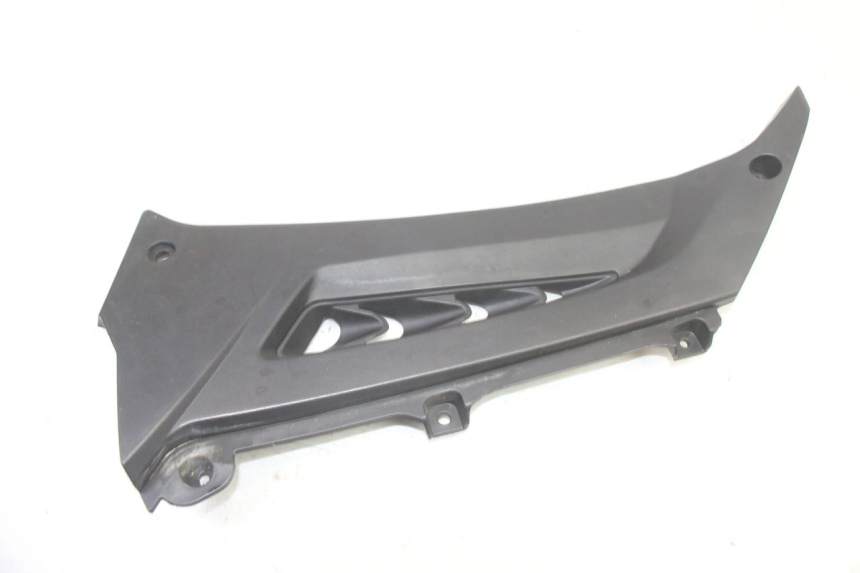 photo de TAPA BAJO ASIENTO IZQUIERDA MAG POWER R-STREET 50 (2016 - 2025)