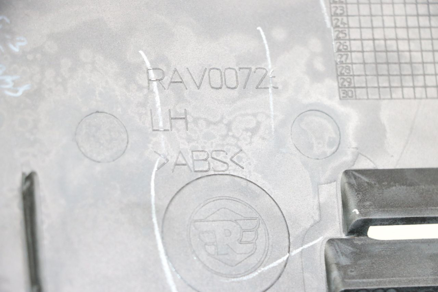 photo de TAPA BAJO ASIENTO IZQUIERDA ROYAL ENFIELD SCRAM 411 (2022 - 2024)