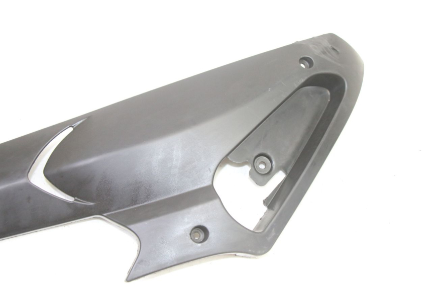 photo de TAPA BAJO ASIENTO IZQUIERDA GILERA RUNNER SP 50 (2006 - 2008)