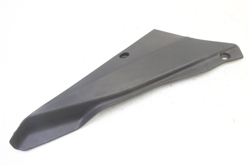 photo de TAPA BAJO ASIENTO IZQUIERDA GILERA SMT SUPERMOTARD 50 (2009 - 2017)