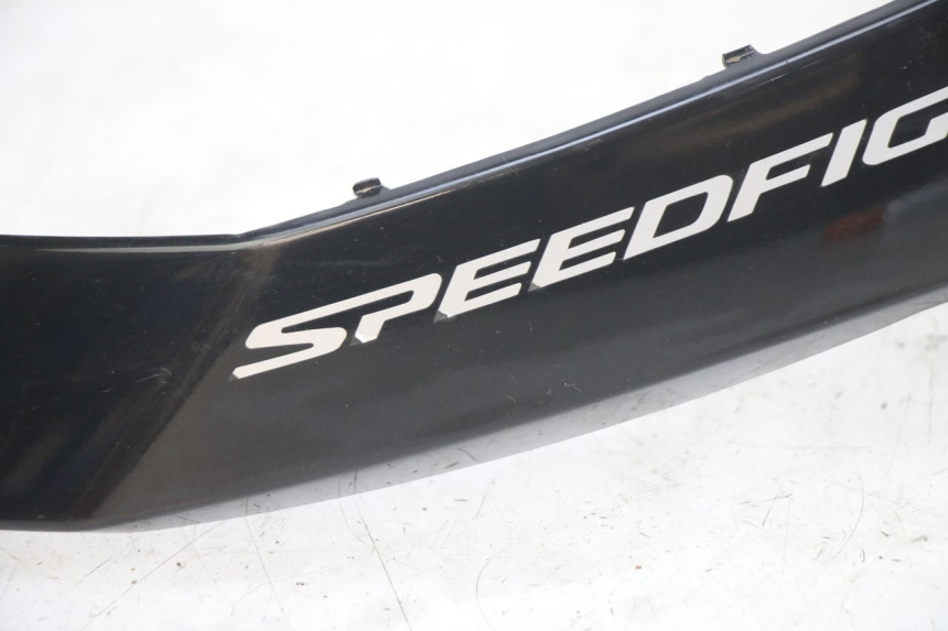 photo de TAPA DEBAJO DEL ASIENTO IZQUIERDO PEUGEOT SPEEDFIGHT 4 4T 50 (2015 - 2019)