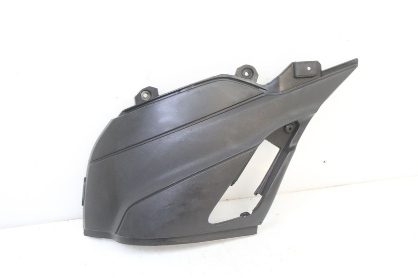 photo de TAPA BAJO ASIENTO IZQUIERDA APRILIA SR 2T 50 (2018 - 2022)