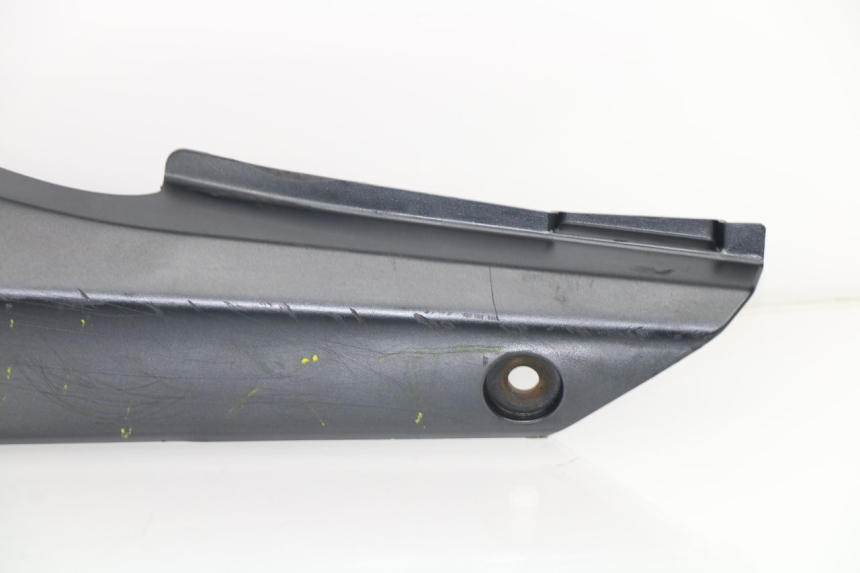photo de TAPA BAJO ASIENTO IZQUIERDA SUZUKI GSF N BANDIT 1250 (2007 - 2010)