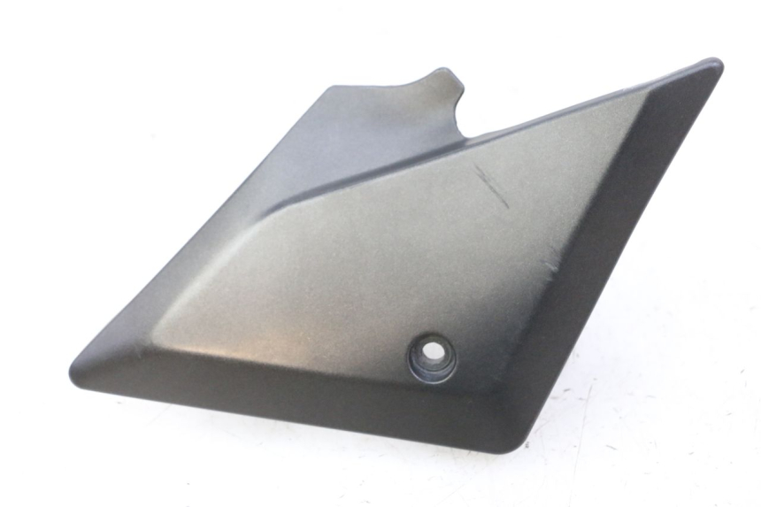 photo de TAPA BAJO ASIENTO IZQUIERDA SUZUKI SV S 650 (2003 - 2009)