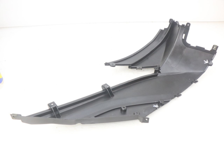 photo de TAPA DEBAJO DEL ASIENTO IZQUIERDO TNT MOTOR GRIDO 2T 50 (2010 - 2019)