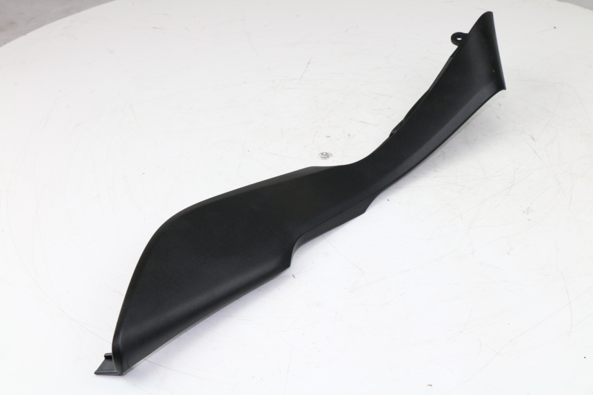 photo de TAPA BAJO ASIENTO IZQUIERDA KAWASAKI VERSYS ABS 650 (2006 - 2010)
