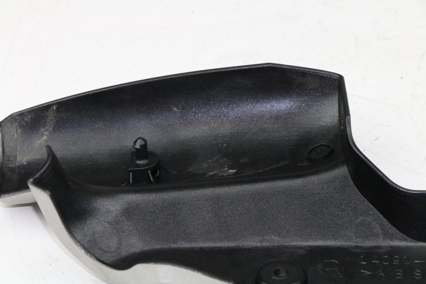 photo de TAPA BAJO ASIENTO IZQUIERDA KAWASAKI VERSYS ABS 650 (2006 - 2010)
