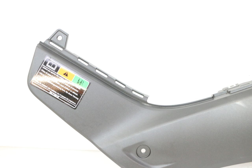 photo de TAPA BAJO ASIENTO IZQUIERDA YAMAHA XMAX X-MAX 125 (2021 - 2025)