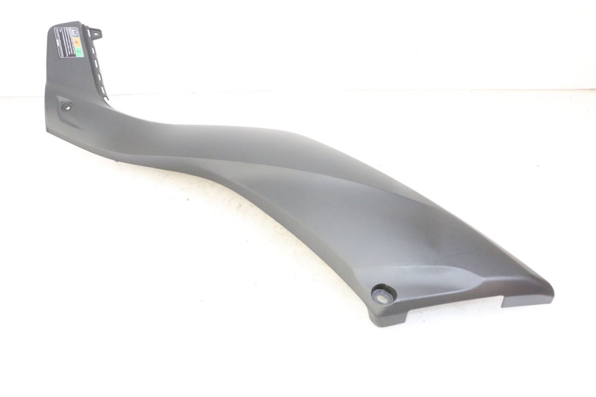 photo de TAPA BAJO ASIENTO IZQUIERDA YAMAHA XMAX X-MAX 125 (2021 - 2025)