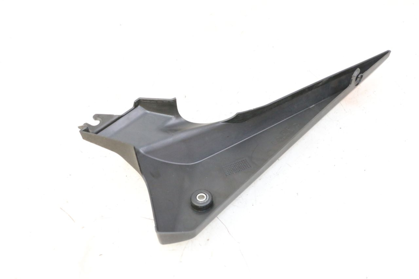 photo de TAPA BAJO ASIENTO IZQUIERDA YAMAHA XJ6 ABS 600 (2008 - 2016)
