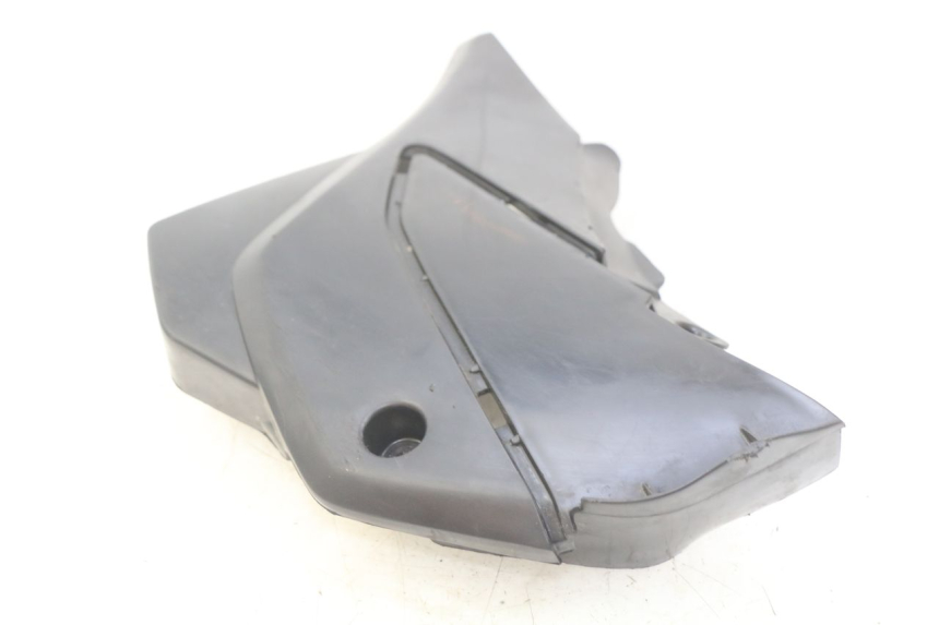 photo de TAPA DEBAJO DEL ASIENTO IZQUIERDO HONDA XR L 125 (2003 - 2007)