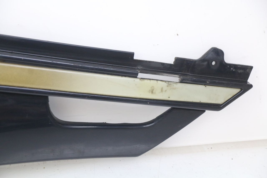 photo de TAPA DEBAJO DEL ASIENTO IZQUIERDO YAMAHA FJ 3CX 1200 (1986 - 1996)