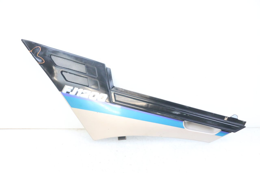 photo de TAPA DEBAJO DEL ASIENTO IZQUIERDO YAMAHA FJ 3CX 1200 (1986 - 1996)