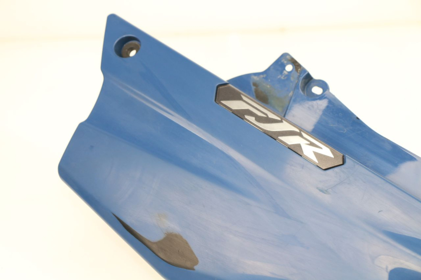 photo de TAPA BAJO ASIENTO IZQUIERDA YAMAHA FJR ABS 1300 (2006 - 2012)