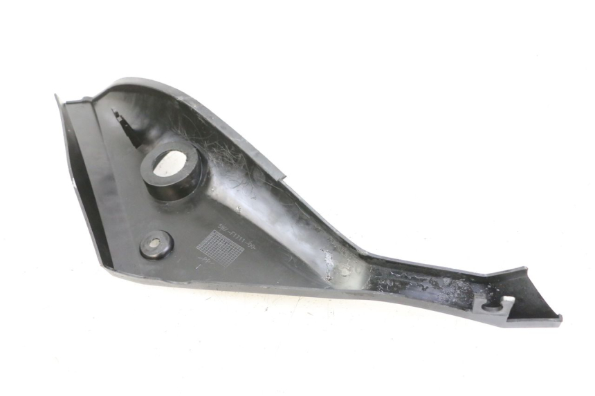 photo de TAPA BAJO ASIENTO IZQUIERDA YAMAHA TZR 50 (2008 - 2016)