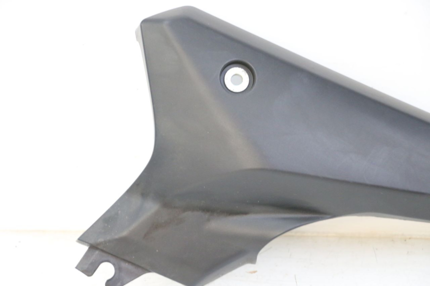 photo de TAPA BAJO ASIENTO IZQUIERDA YAMAHA XJ6 ABS 600 (2008 - 2016)