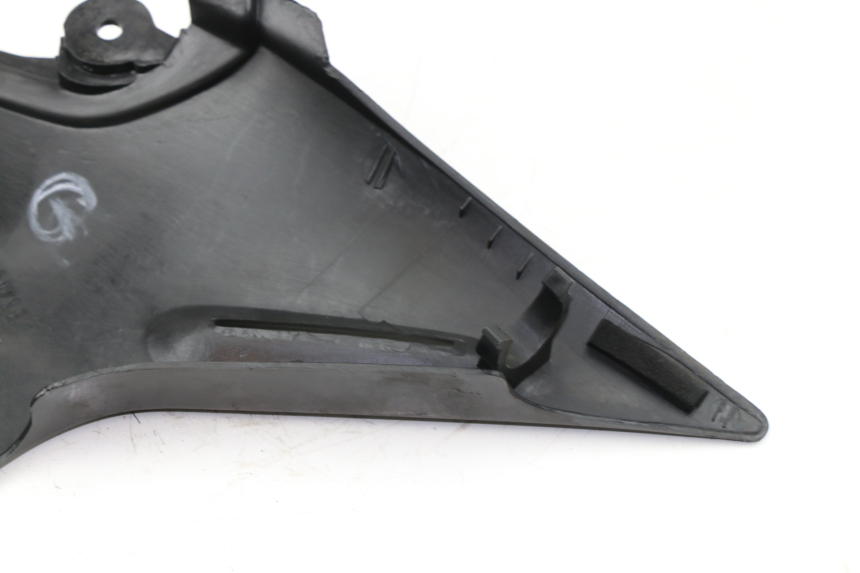 photo de TAPA BAJO ASIENTO IZQUIERDA YAMAHA XJS DIVERSION 600 (2000 - 2003)