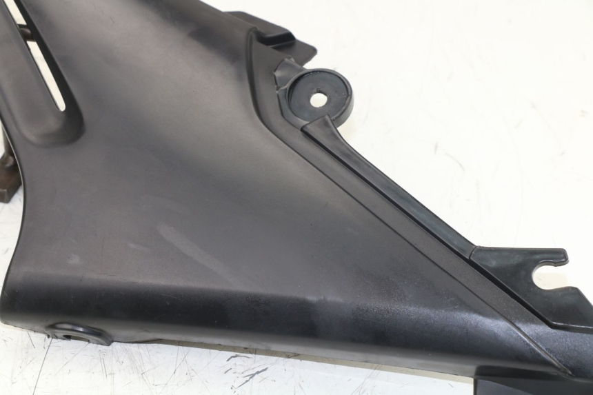 photo de TAPA BAJO ASIENTO IZQUIERDA YAMAHA XJS DIVERSION 600 (1997 - 1999)