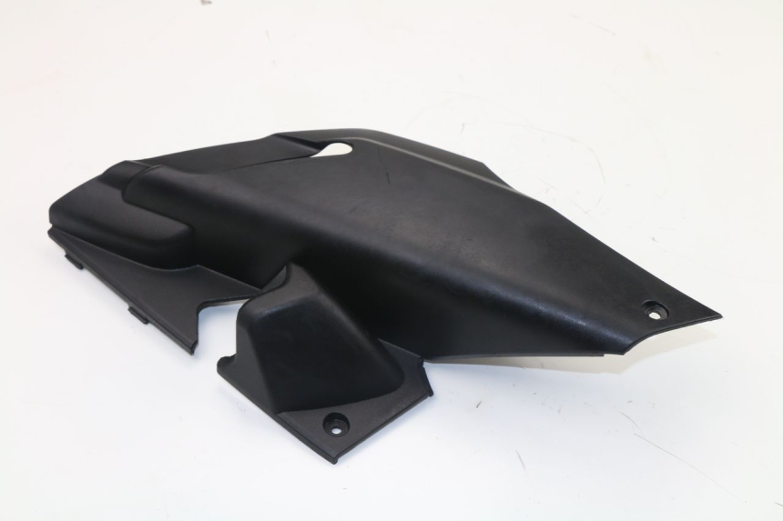 photo de TAPA BAJO ASIENTO IZQUIERDA YAMAHA XMAX X-MAX 125 (2006 - 2009)