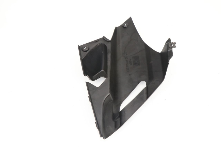 photo de TAPA BAJO ASIENTO IZQUIERDA YAMAHA XMAX X-MAX 125 (2006 - 2009)