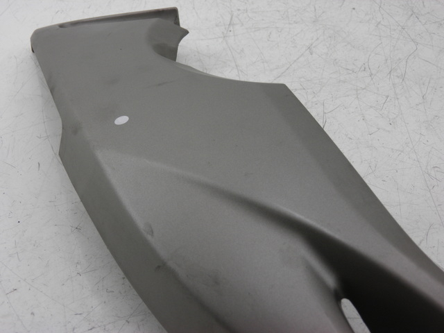 photo de TAPA BAJO ASIENTO IZQUIERDA YAMAHA XP T-MAX TMAX 500 (2004 - 2007)