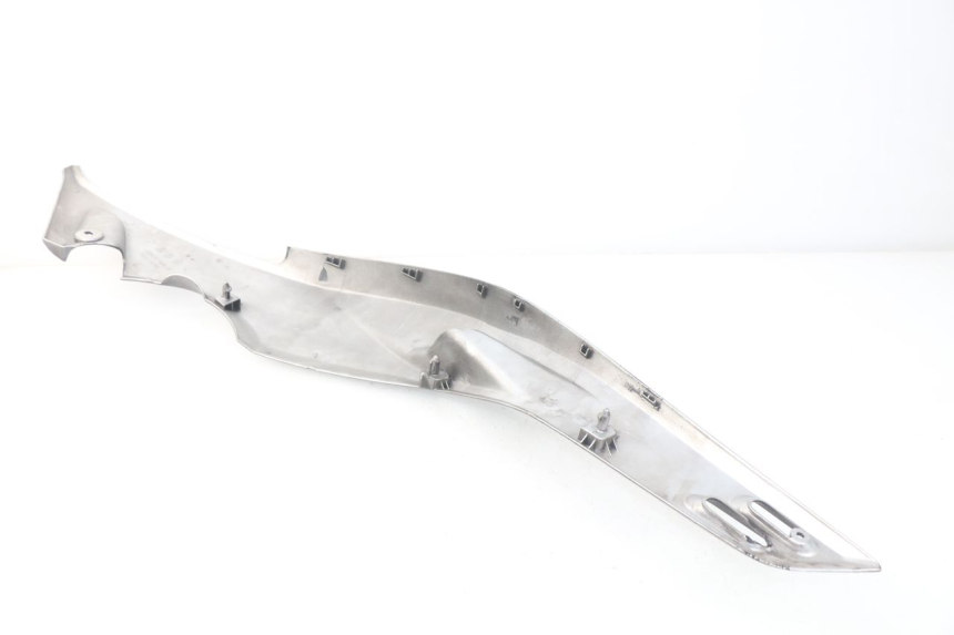 photo de TAPA DEBAJO DEL ASIENTO IZQUIERDO YAMAHA XP T-MAX TMAX ABS 500 (2004 - 2007)