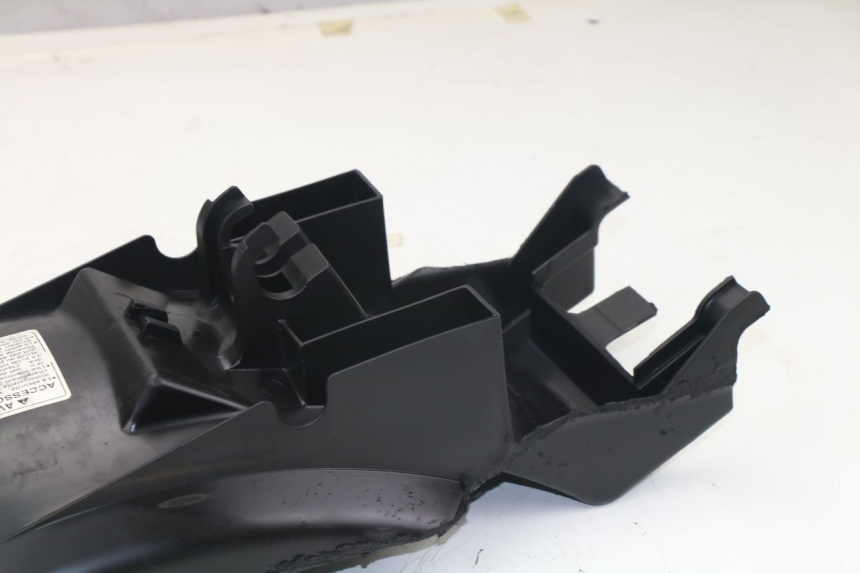 photo de TAPA BAJO ASIENTO HONDA CBF N 600 (2004 - 2007)