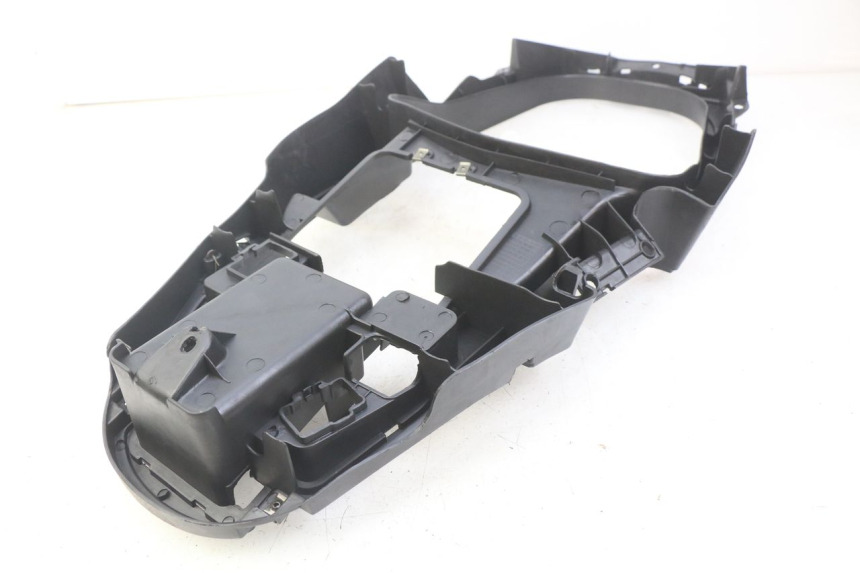 photo de TAPA BAJO EL ASIENTO REVATTO IMPERATOR 125 (2007 - 2015)