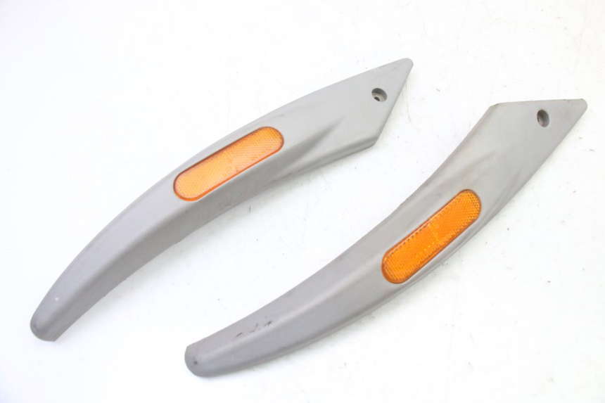 photo de TAPA DEBAJO DEL ASIENTO PIAGGIO LIBERTY 4T 50 (2009 - 2015)