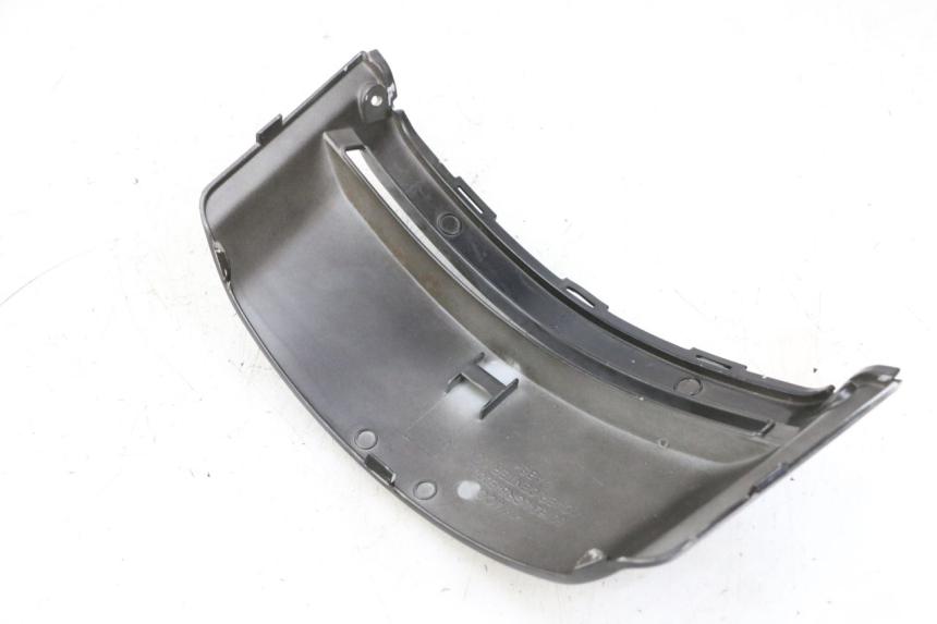 photo de TAPA BAJO EL ASIENTO KYMCO LIKE 125 (2009 - 2016) - Detalle de la pieza