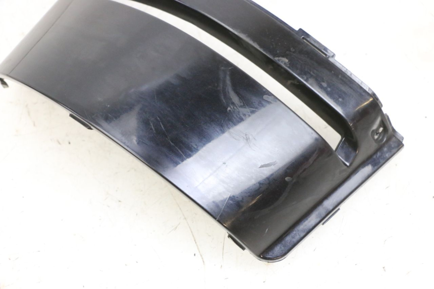 photo de TAPA BAJO EL ASIENTO KYMCO LIKE 125 (2009 - 2016) - Detalles de los puntos de fijación