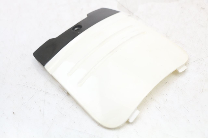 photo de TAPA BAJO ASIENTO MASH LEGEND'R 4T 50 (2021 - 2025)