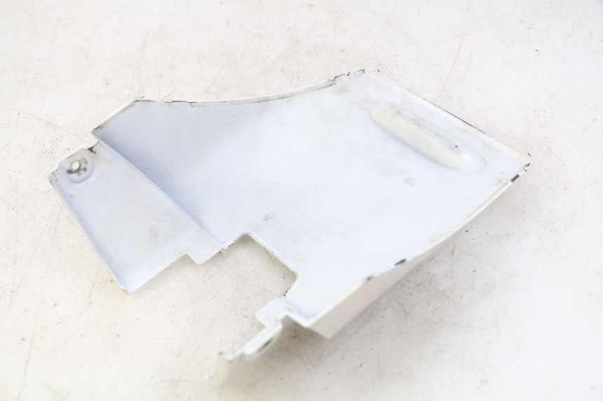 photo de TAPA DEBAJO DEL ASIENTO MBK FLIPPER 50 (2004 - 2012)
