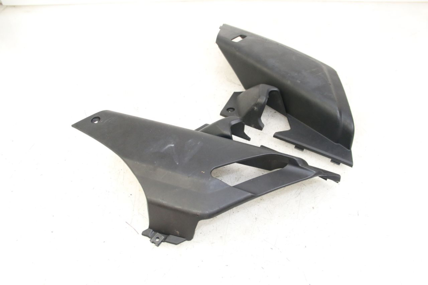 photo de TAPA BAJO ASIENTO MBK SKYCRUISER 125 (2006 - 2009)