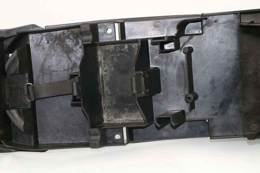 photo de TAPA BAJO ASIENTO MBK X-POWER 50 (2003 - 2017)