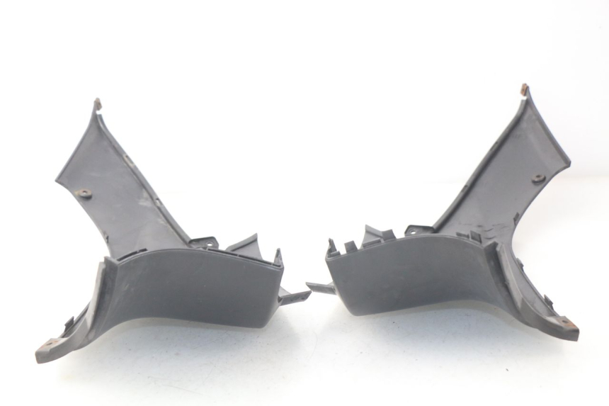 photo de TAPA DEBAJO DEL ASIENTO YAMAHA NEOS NEO'S 4T 50 (2008 - 2016) - Detalle de la pieza