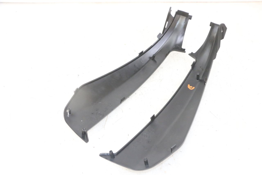 photo de TAPA BAJO ASIENTO PIAGGIO NRG POWER PUREJET 50 (2018 - 2021)
