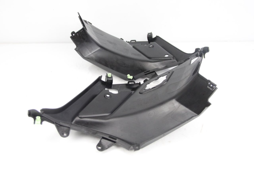 photo de TAPA DEBAJO DEL ASIENTO PEUGEOT KISBEE 4T 50 (2018 - 2022)