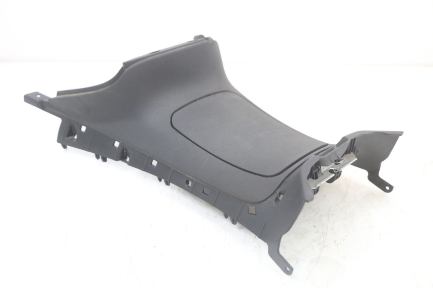 photo de TAPA BAJO ASIENTO PIAGGIO MP3 HPE 350 (2018 - 2020)