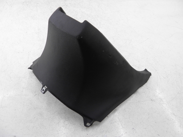 photo de TAPA DEBAJO DEL ASIENTO PIAGGIO ZIP 2T 50 (2009 - 2019)