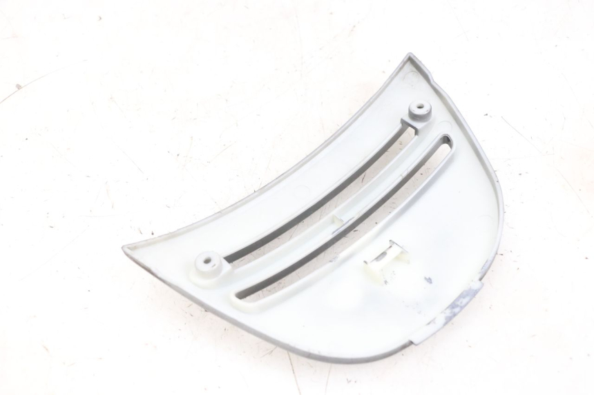 photo de TAPA BAJO ASIENTO EFUN PUSA 1 - Detalle de la pieza