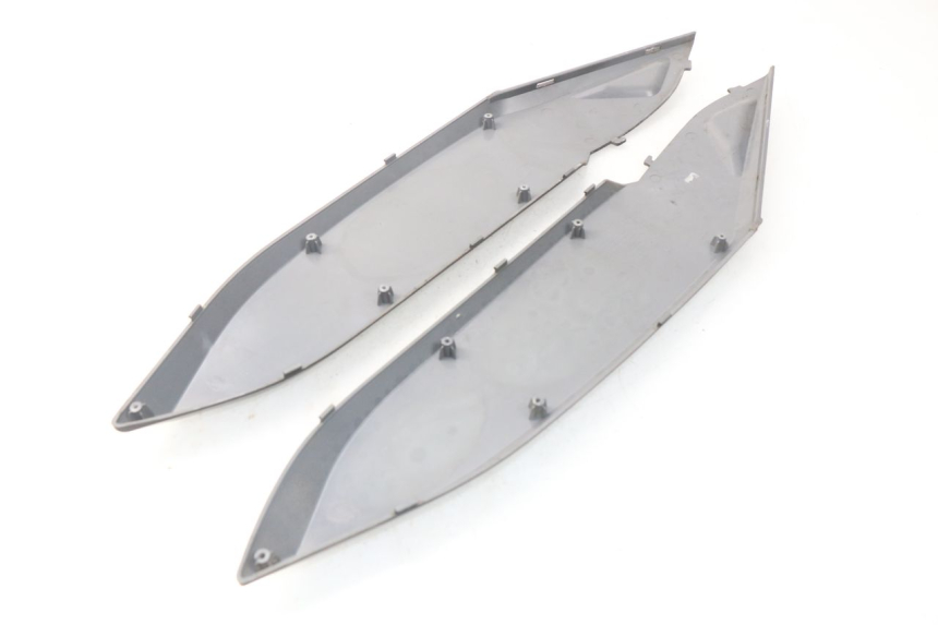 photo de TAPA DEBAJO DEL ASIENTO DAELIM S3 125 (2010 - 2017)