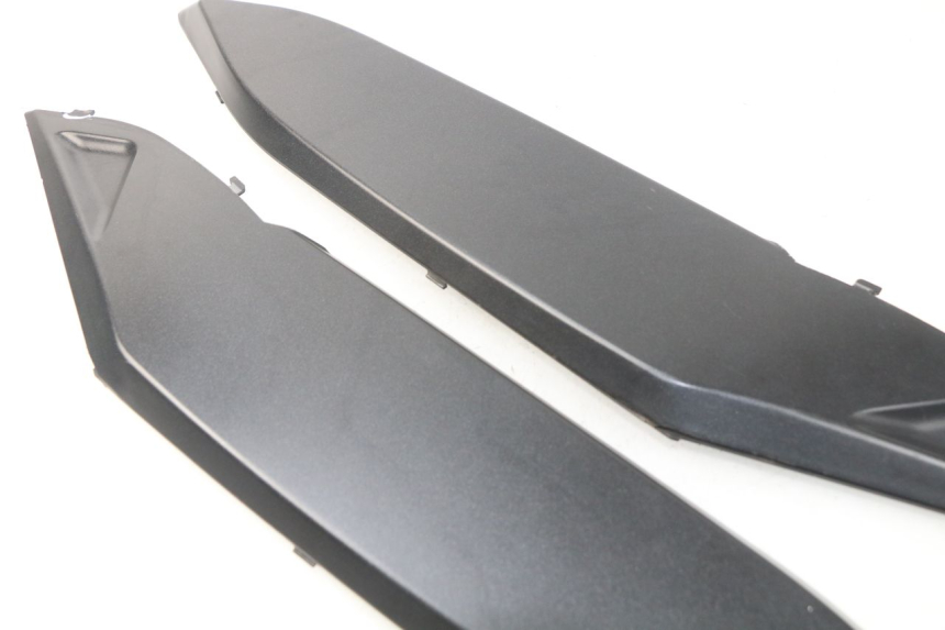 photo de TAPA DEBAJO DEL ASIENTO DAELIM S3 125 (2010 - 2017)